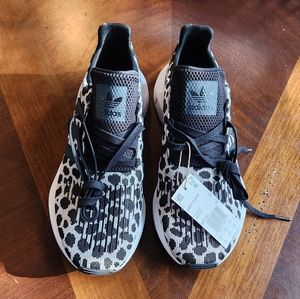 Adidas Swift Run Size 10 NWT